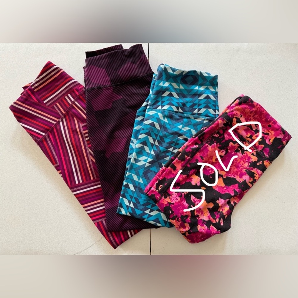 BUNDLE: Three Old Navy Active Leggings.